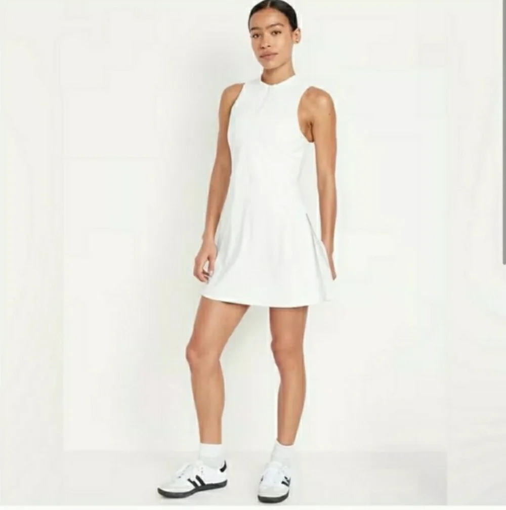Old Navy PowerSoft Half-Zip Athletic Dress.  Size: Large